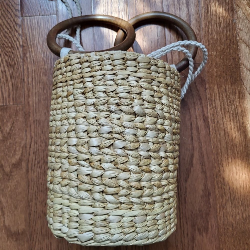 J. CREW STRAW BARREL BAG